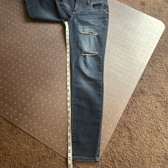 Francesca’s | Harper | Skinny Jeans - Picture 15 of 15